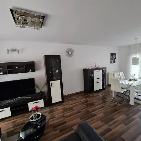 Helena Apartman